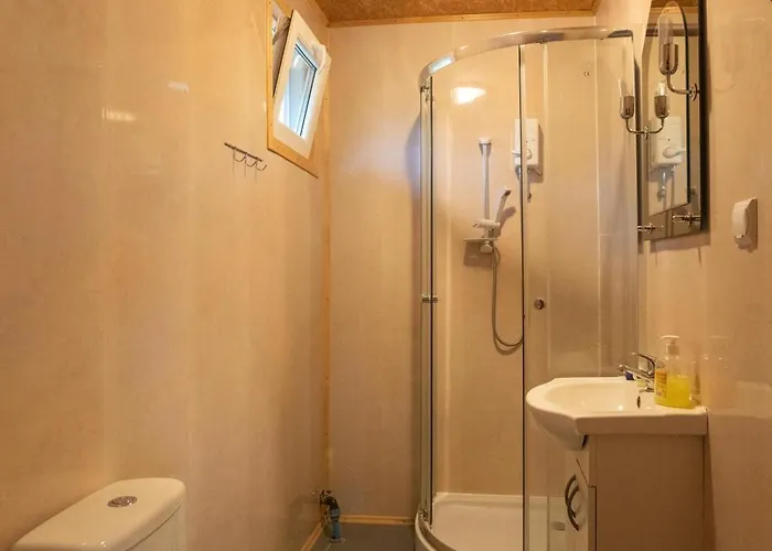 Eurostrus - Zoo, Nyaraló